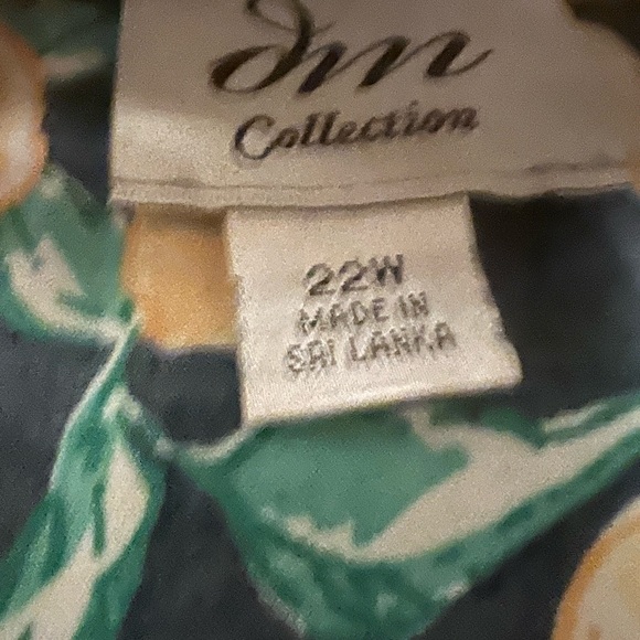 Plus Navy Dress with Lemons - Picture 3 of 4